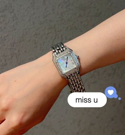 Cartier Swiss Quartz Movement 27*37MM Pearl Color Women Wrist Watch